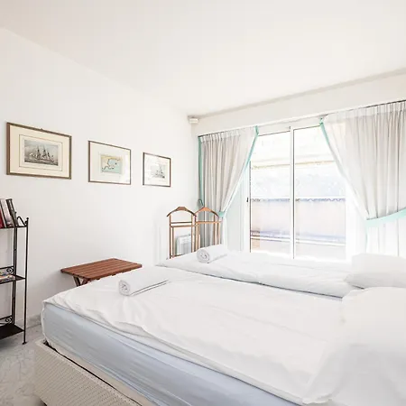 Victoria Sole & Mare * مينتون